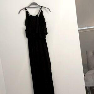 American Eagle Long Black Dress
(11.24.21EB)